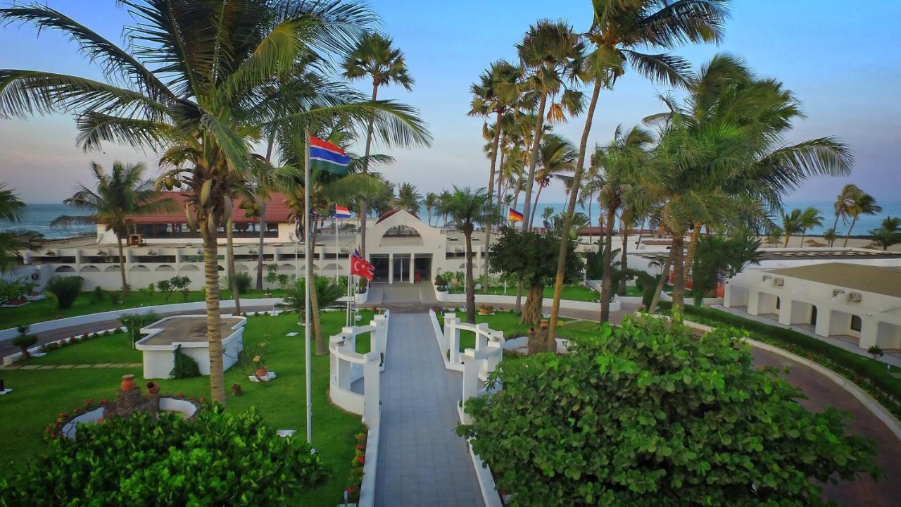 Sunbeach Hotel & Resort Bakau Eksteriør billede