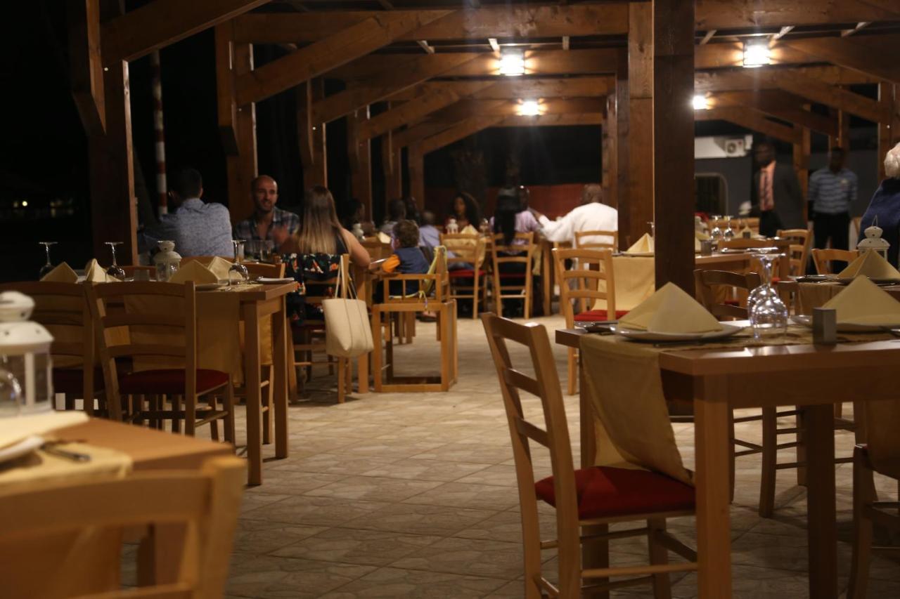 Sunbeach Hotel & Resort Bakau Eksteriør billede